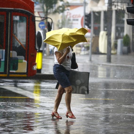 RHMZ izdao upozorenje: Narandžasti meteo-alarm u ovim krajevima Srbije!