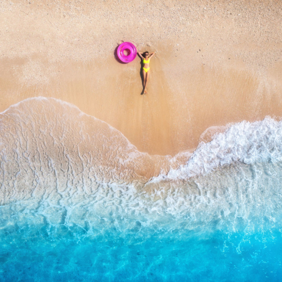 Kako se vaš horoskopski znak ponaša na plaži? Oni i na pesku moraju da budu u centru pažnje, ali niko ne uživa na plaži više od OVOG znaka!