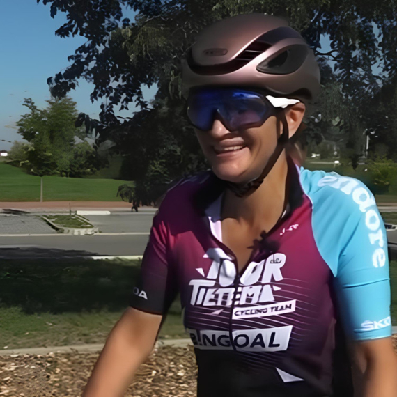 Ona je PRVA žena iz Srbije koja je savladala ULTRA TRIATLON: Dragica ima probleme sa kičmom, ali je to nije sprečilo da ostvari svoj san (VIDEO)